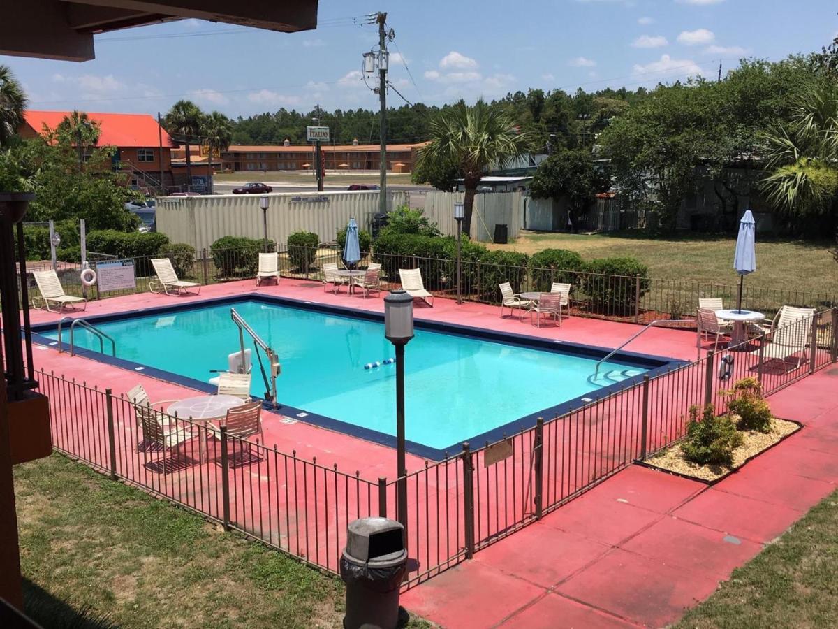 Regency Inn Perry Bagian luar foto